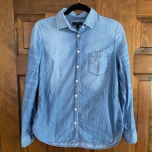 J. Crew Chambray Button-Down Shirt - Size 6 (GUC)